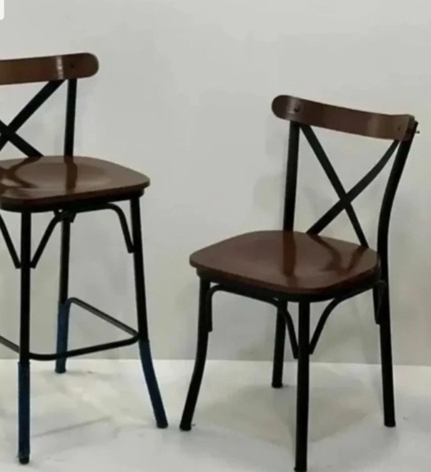 صندلی نهارخوری فلزی مدل لهستانی کانتری