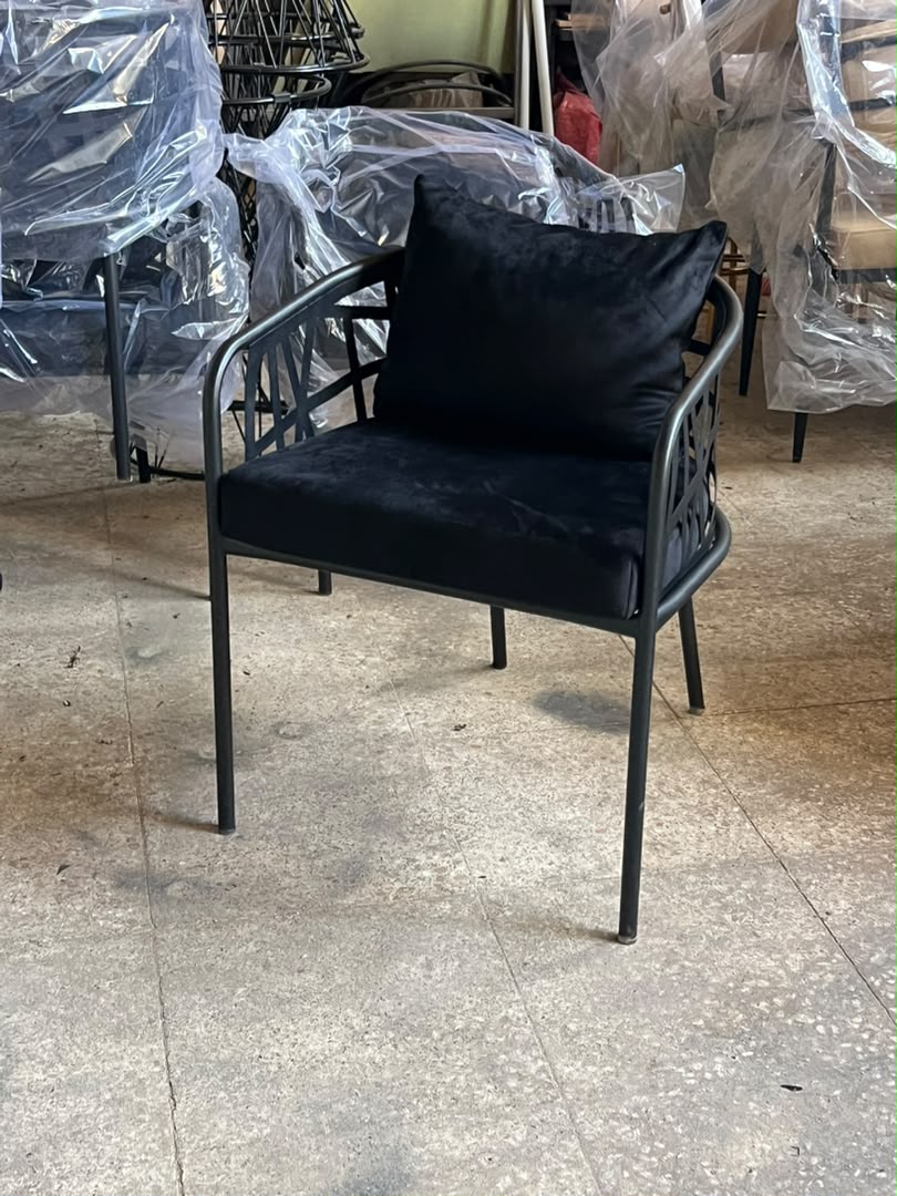 صندلی ناهارخوری سورنا مدل پشت لیزری